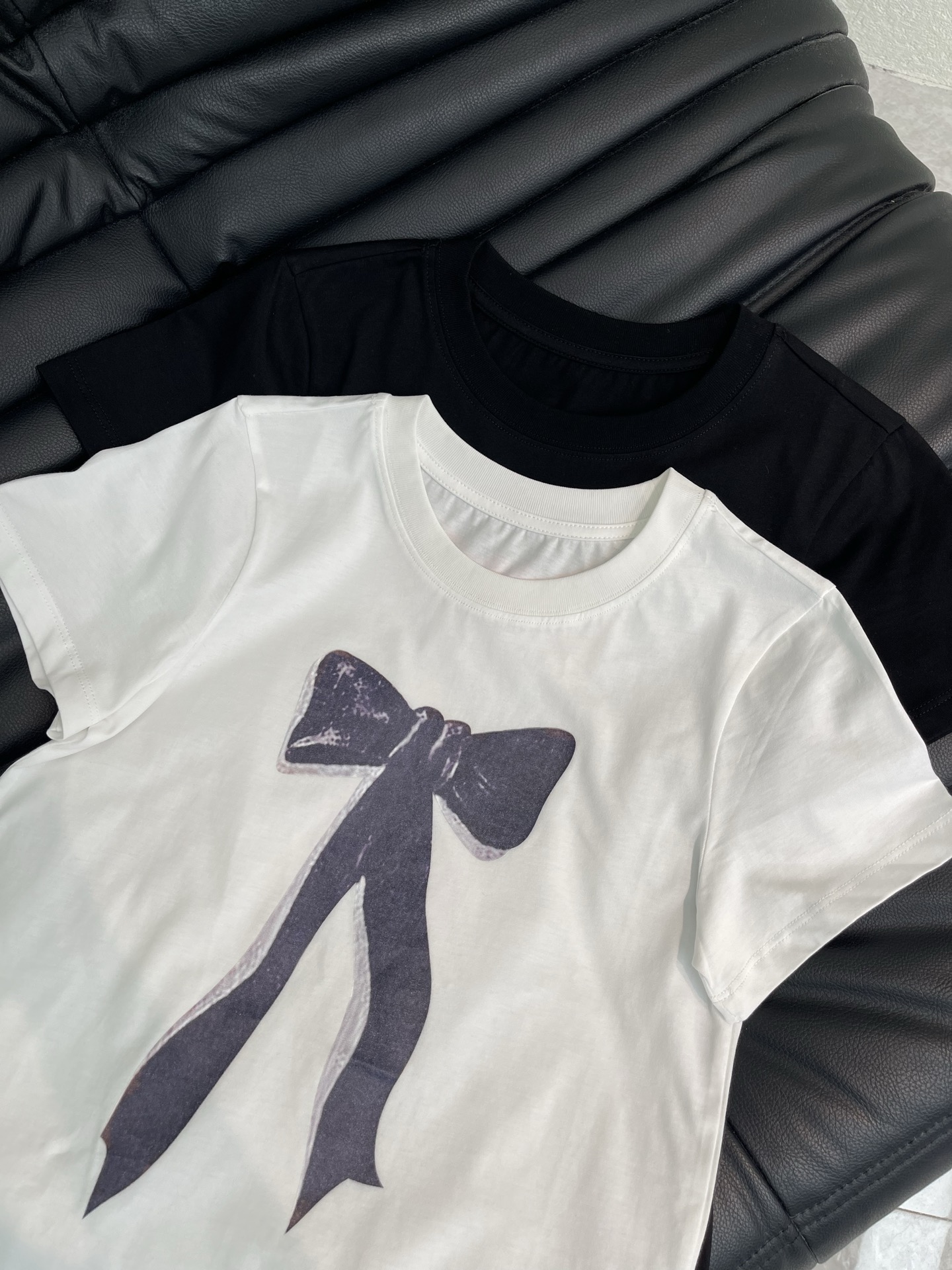 Women's short sleeves